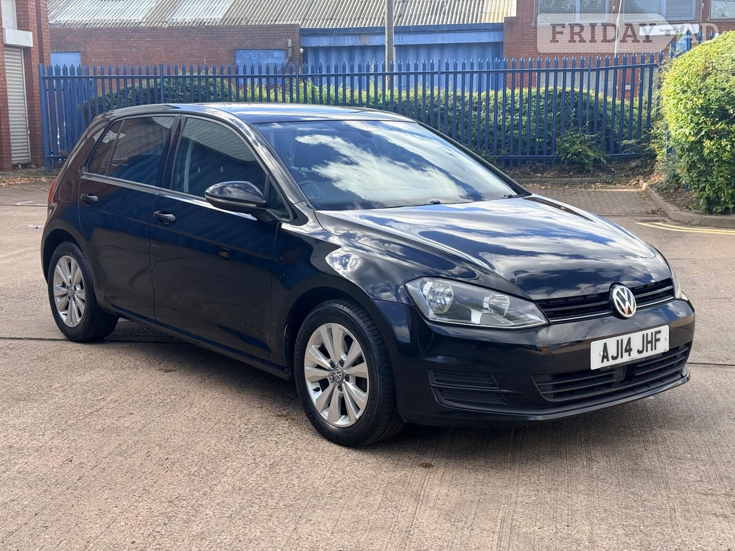 Volkswagen Golf 2014 - Cars