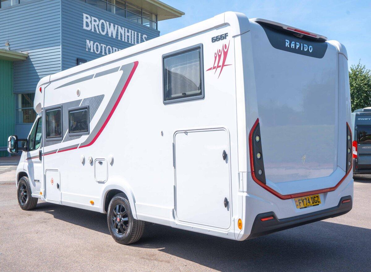 [3 berth ]Rapido Series 6 666F