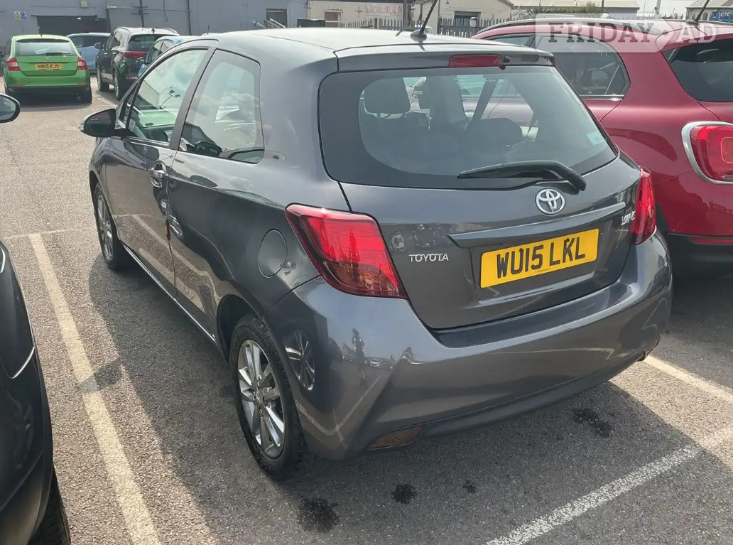 Toyota Yaris 2015 - Cars in Harrow