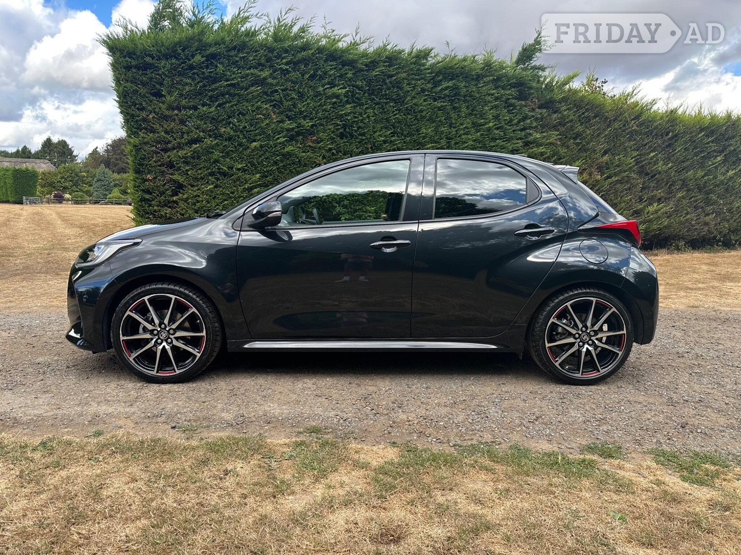 Toyota Yaris 2023 - Cars in Westerham