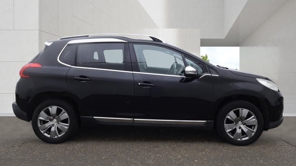 [ berth ]Peugeot 2008