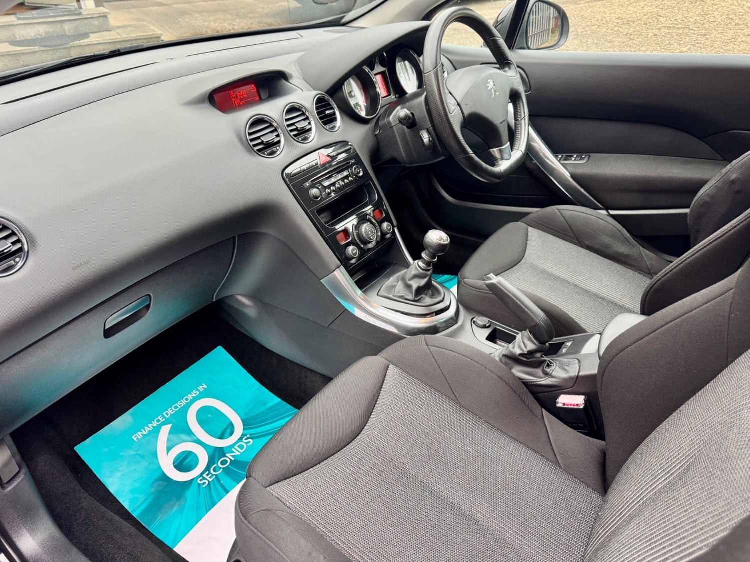 [ berth ]Peugeot 308 CC