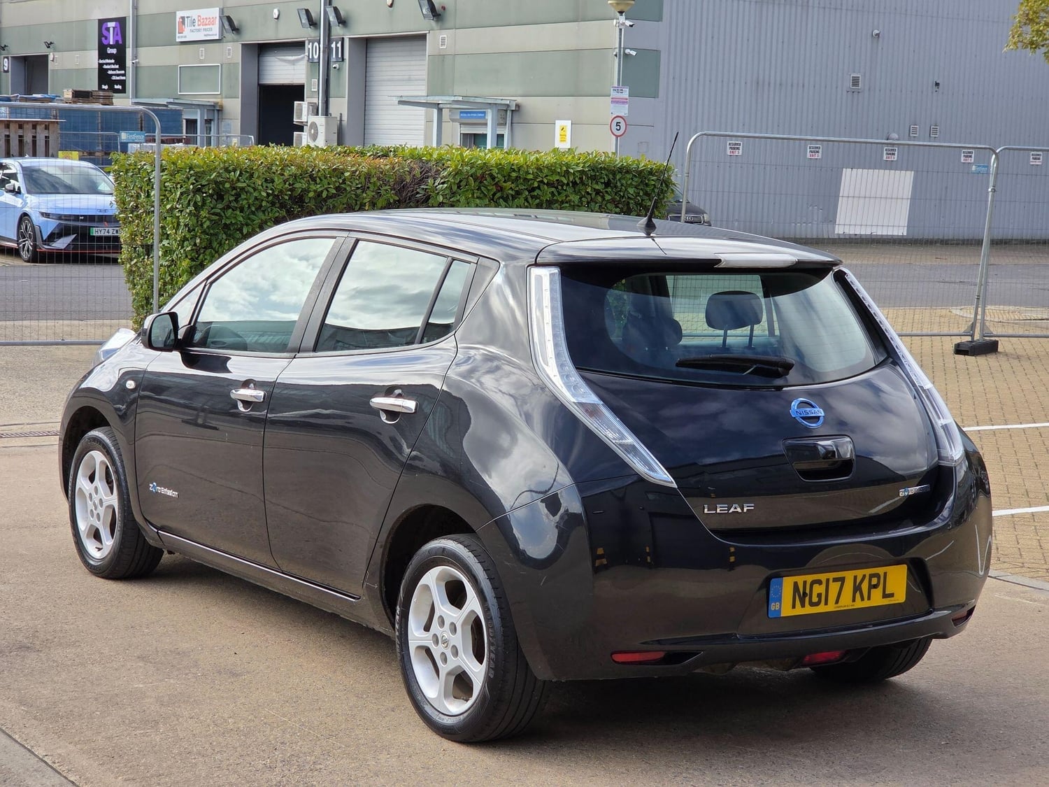 [ berth ]Nissan LEAF