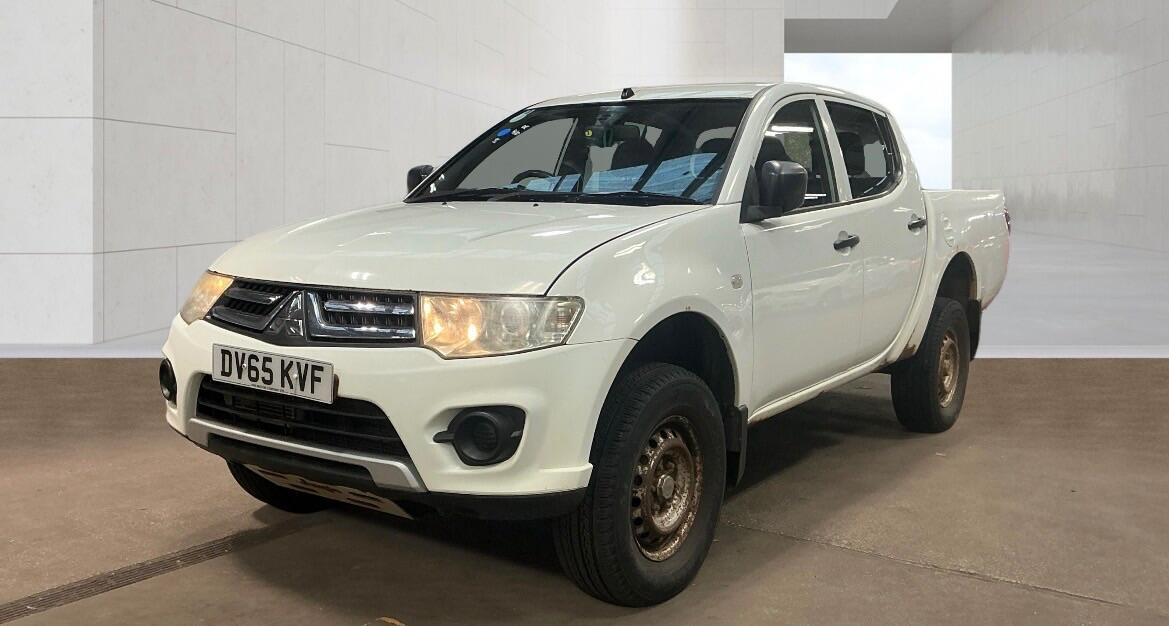 [ berth ]Mitsubishi L200