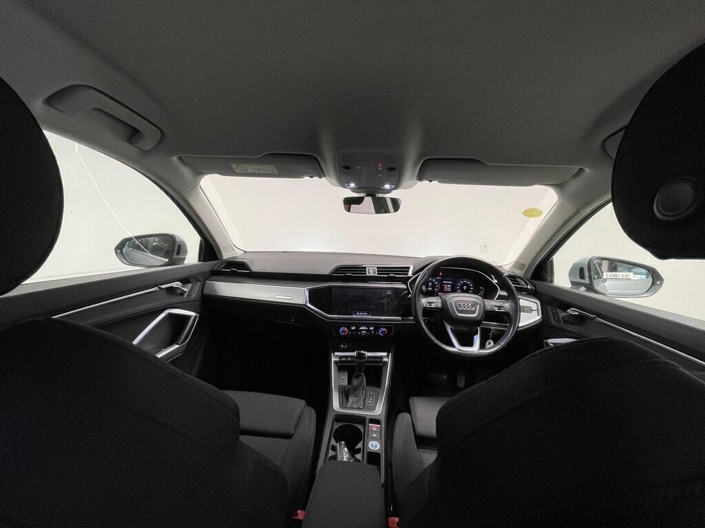 Audi Q3 2019 - Cars