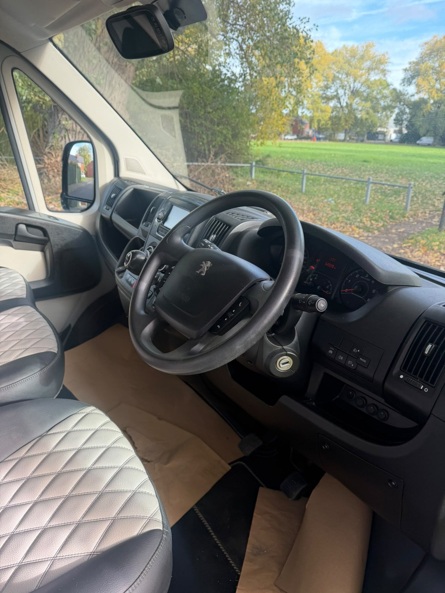 John Oates Classic Peugeot Horsebox - Trailers & Horseboxes