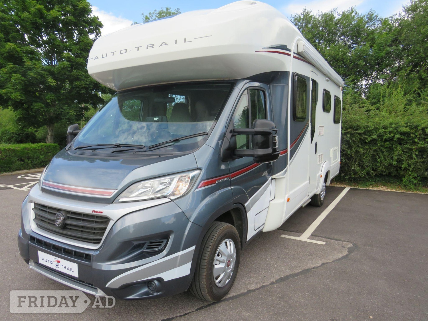 [ berth ]Auto-Trail Imala 720