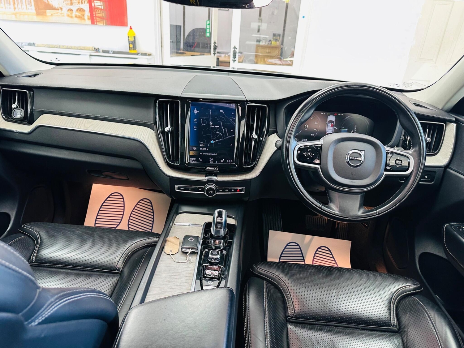 [ berth ]Volvo XC60