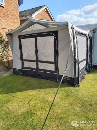 Vango 330 Monelena Air awning. Roof lining,carpet &amp; lighting