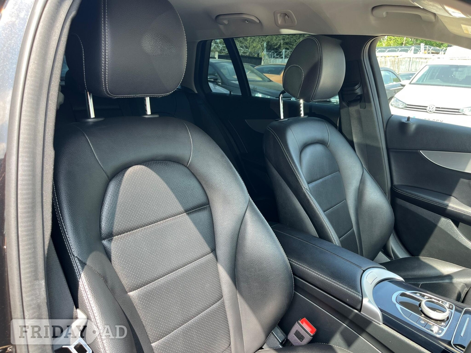 [ berth ]Mercedes-Benz C Class