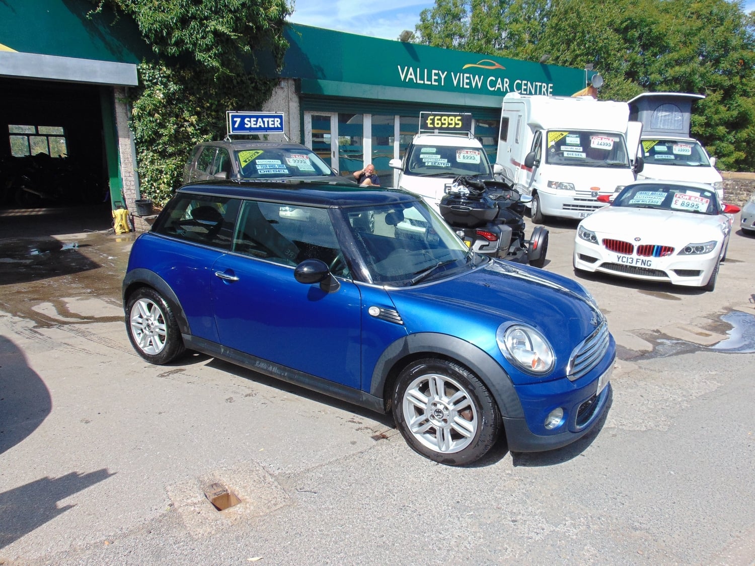 Mini Hatch 2011 in Keighley