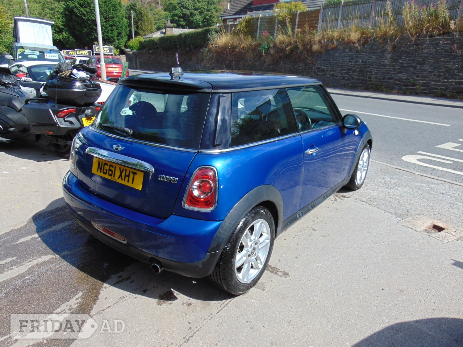 Mini Hatch 2011 - Cars in Keighley