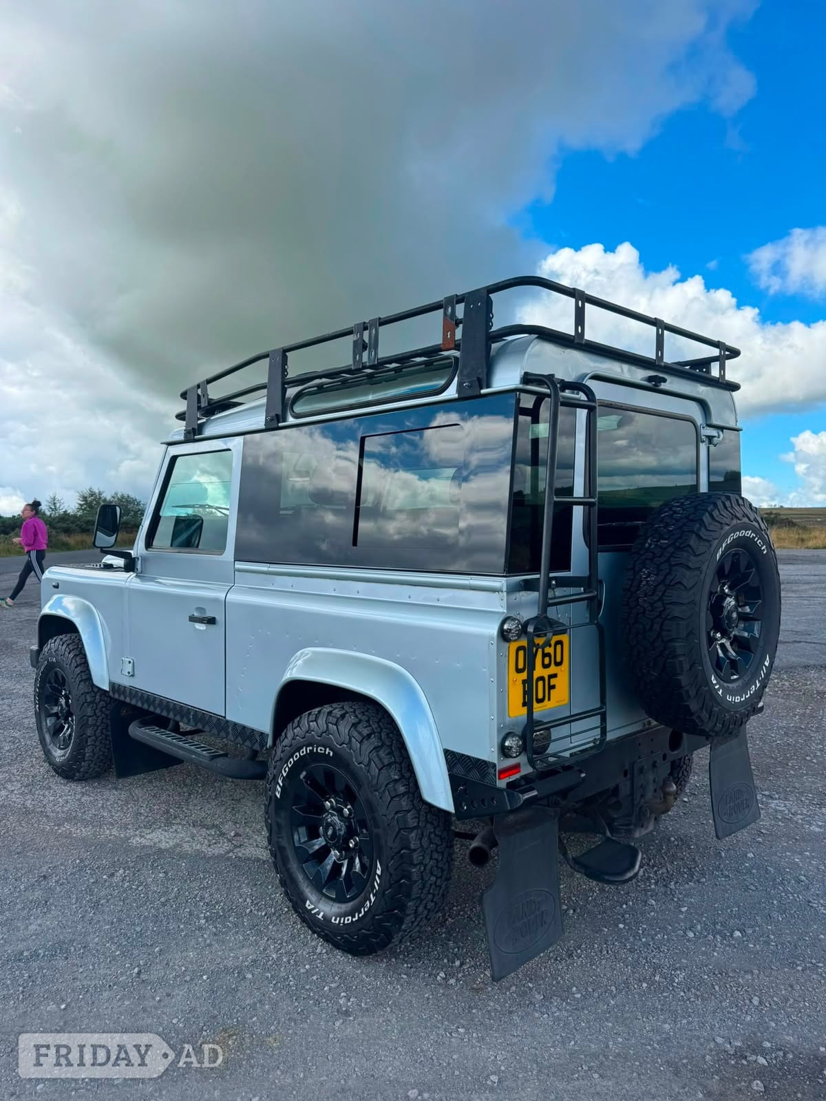 Land Rover Defender 90 2010 - Cars in Henley-On-Thames