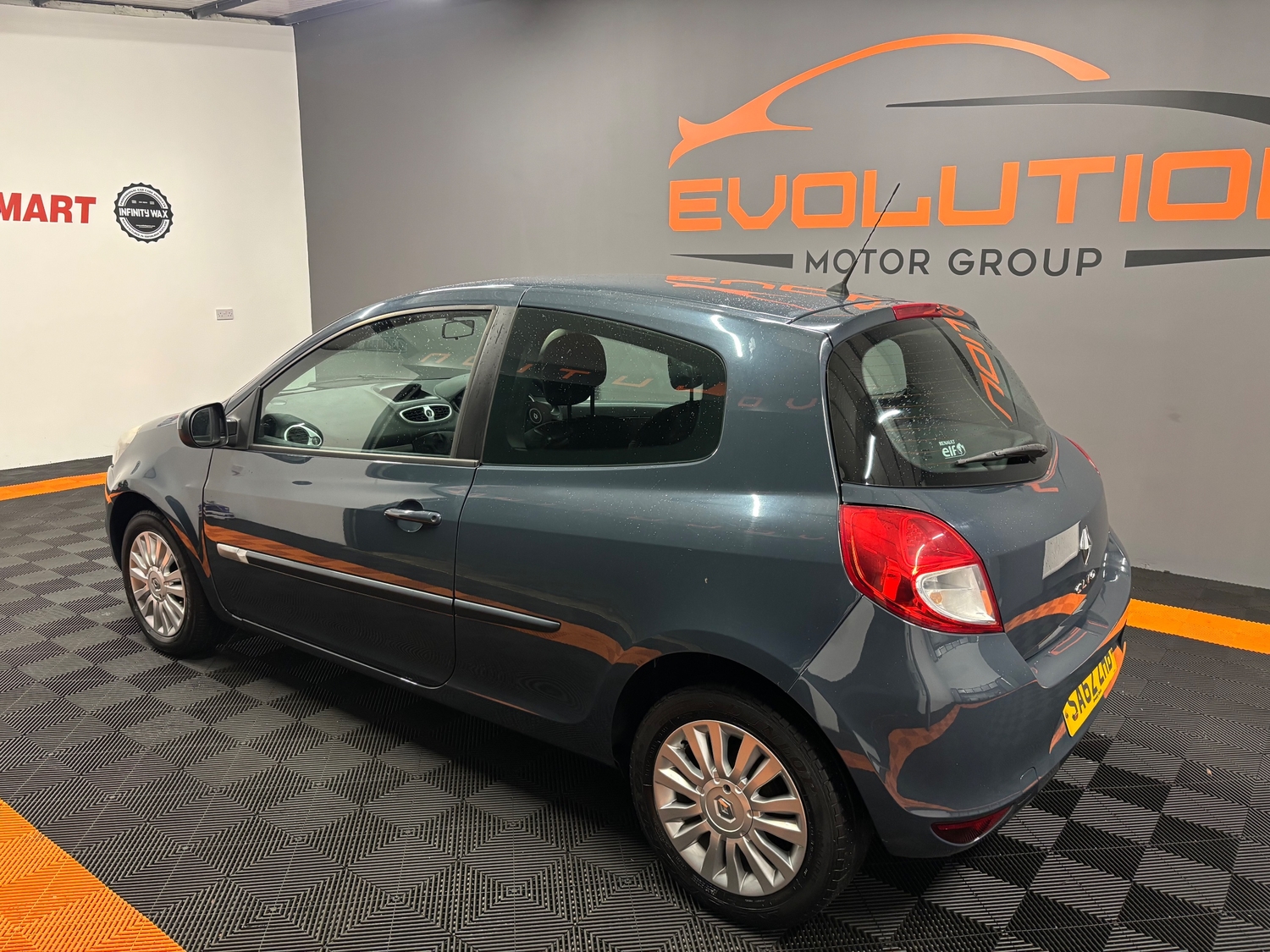 [ berth ]Renault Clio