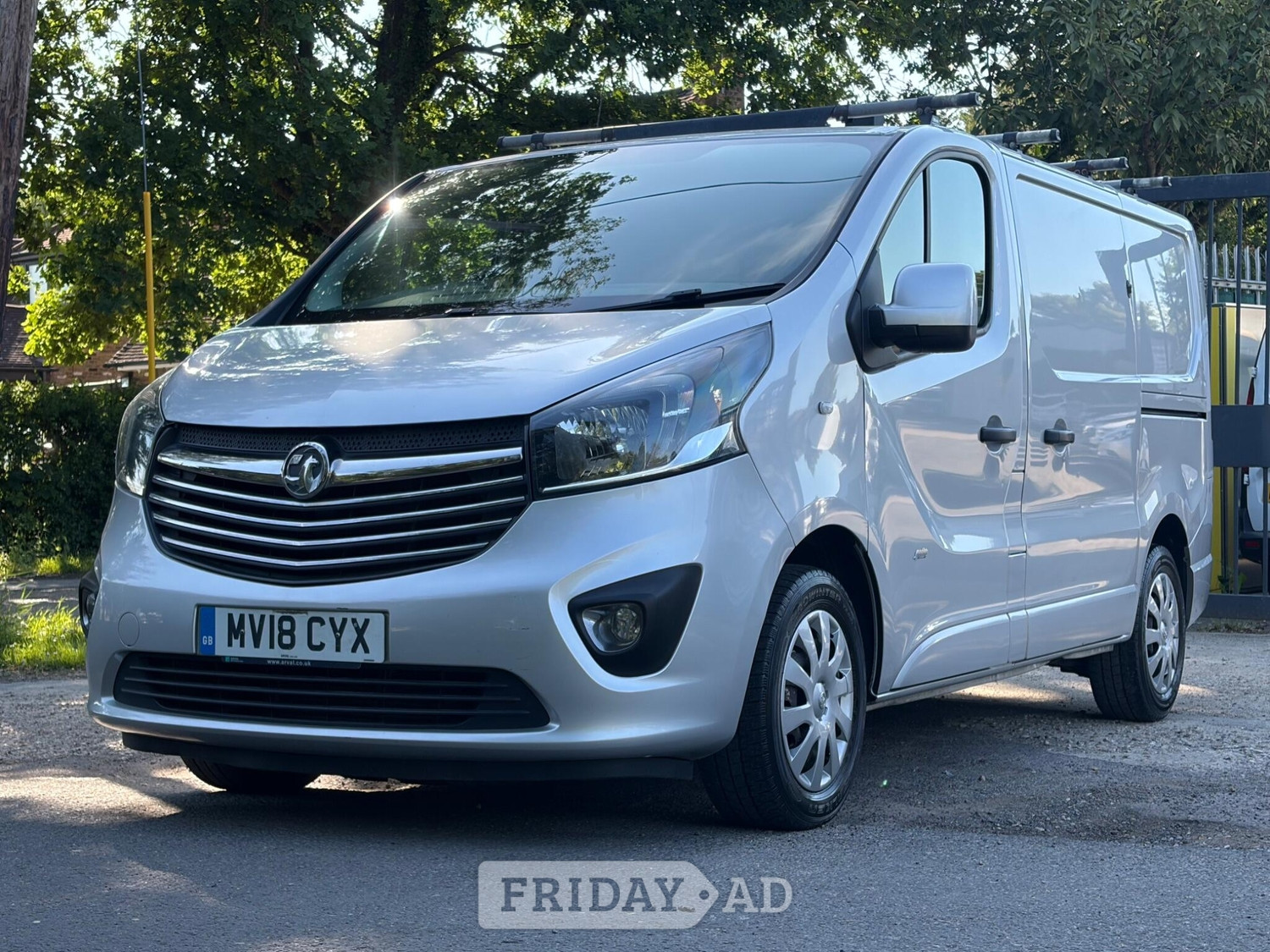 Vauxhall Vivaro 2018 - Vans & Commercial Vehicles