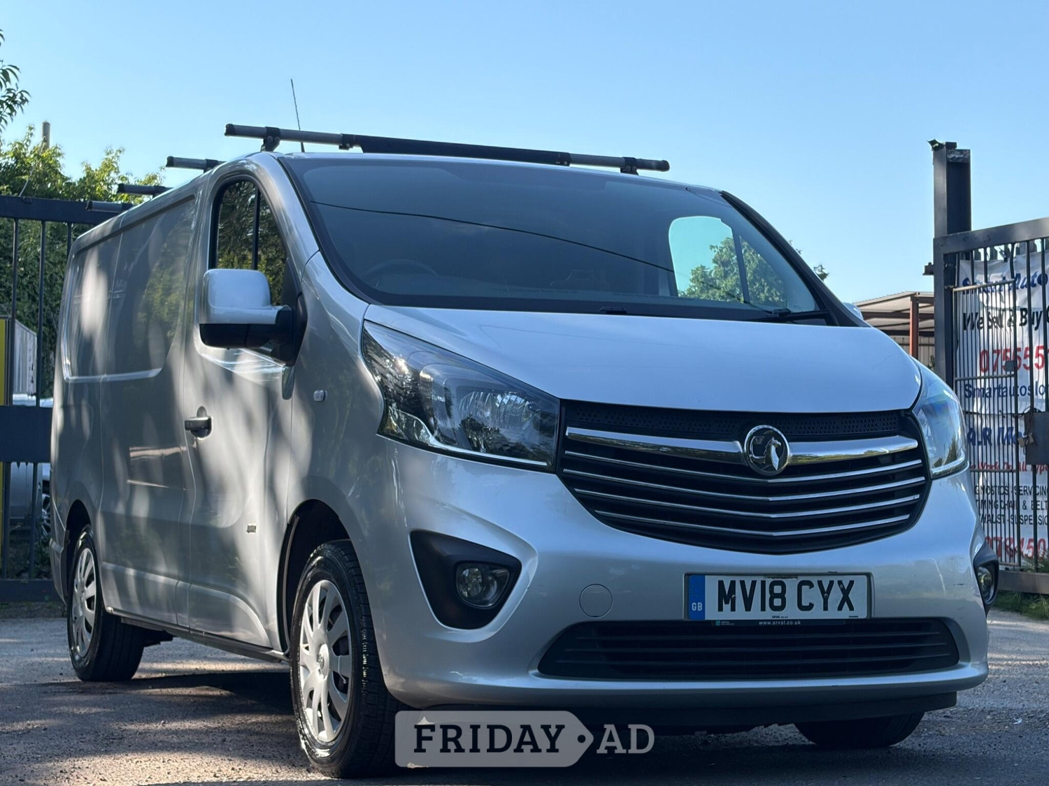 Vauxhall Vivaro 2018 in Hayes