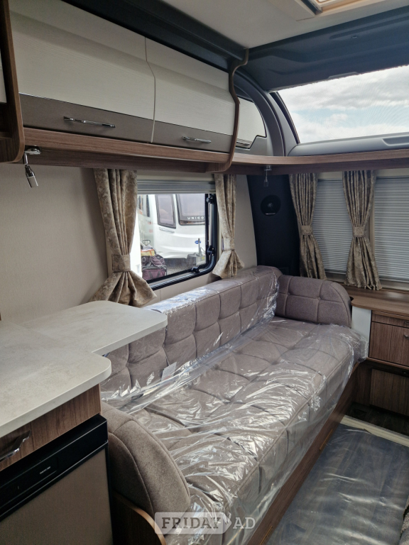 Coachman VIP 520 2025 - Motorhomes & Caravans