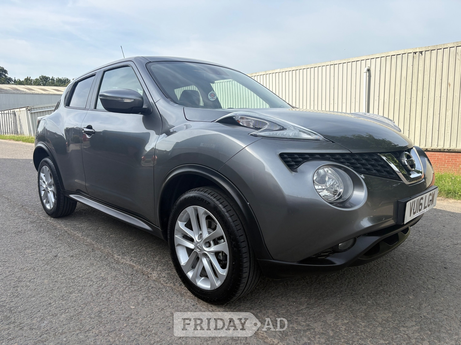 Nissan Juke 2016 in Airdrie