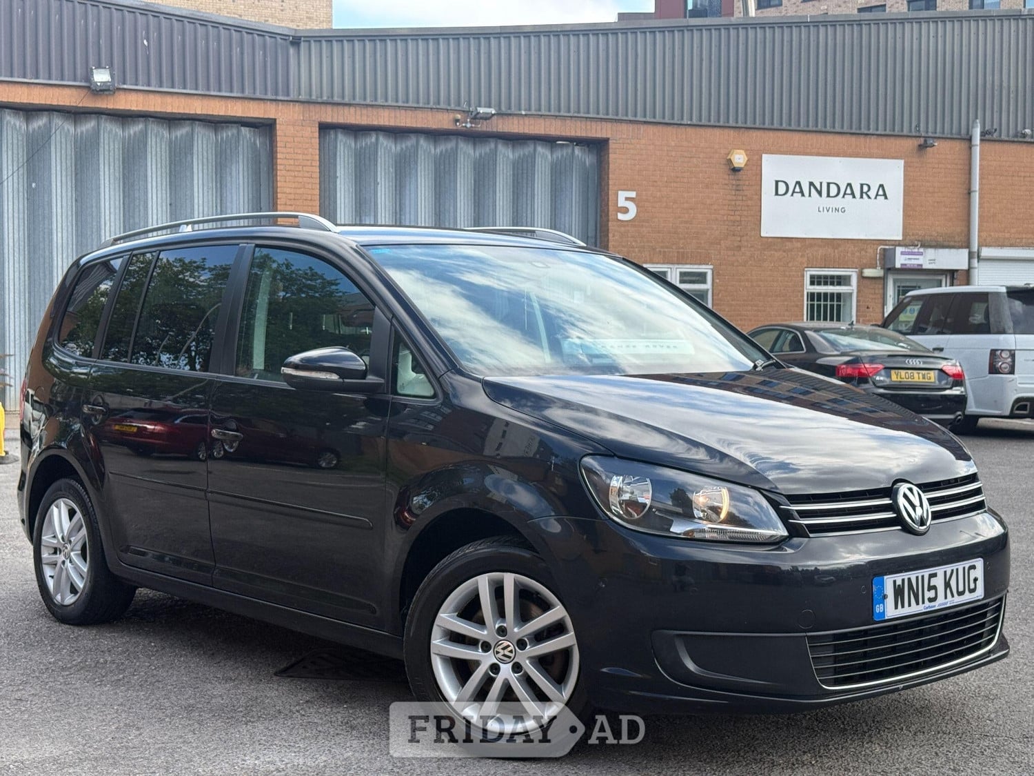 Volkswagen Touran 2015 in Bristol