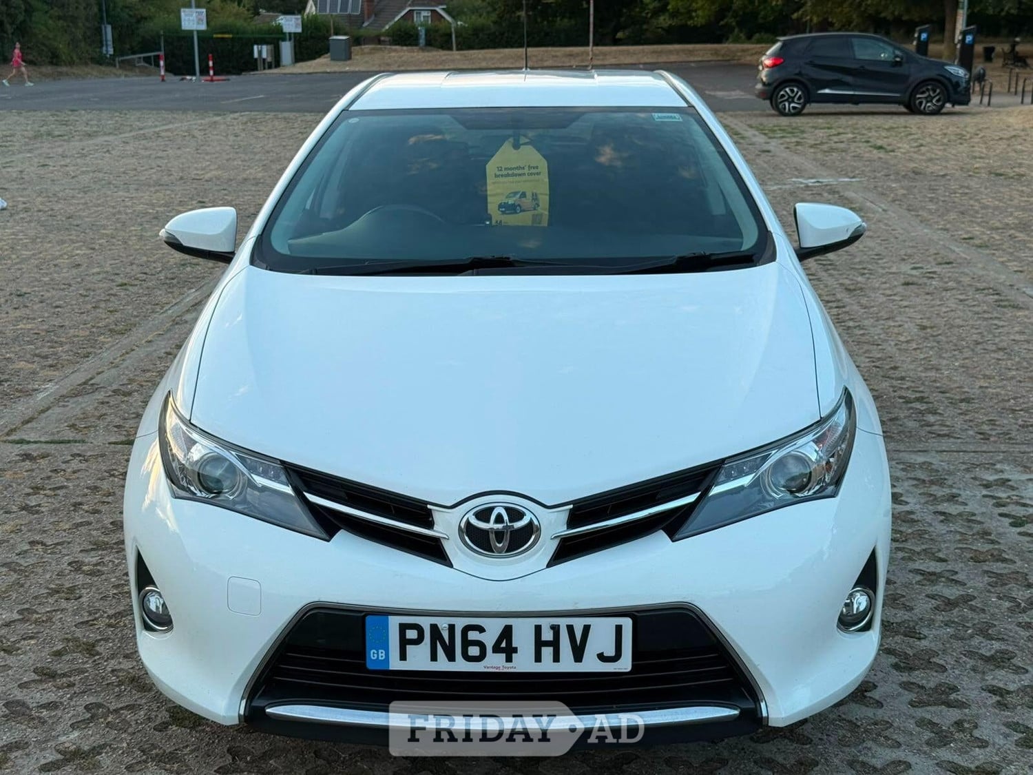 Toyota Auris 2014 - Cars in Swanley