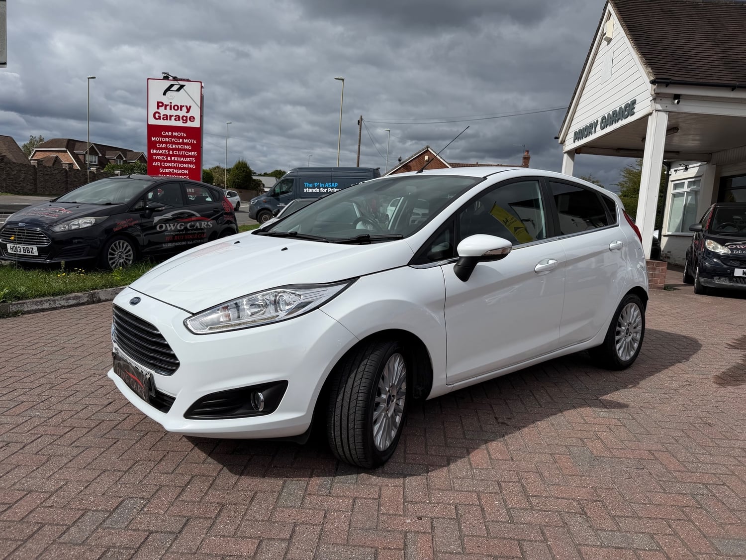 [ berth ]Ford Fiesta