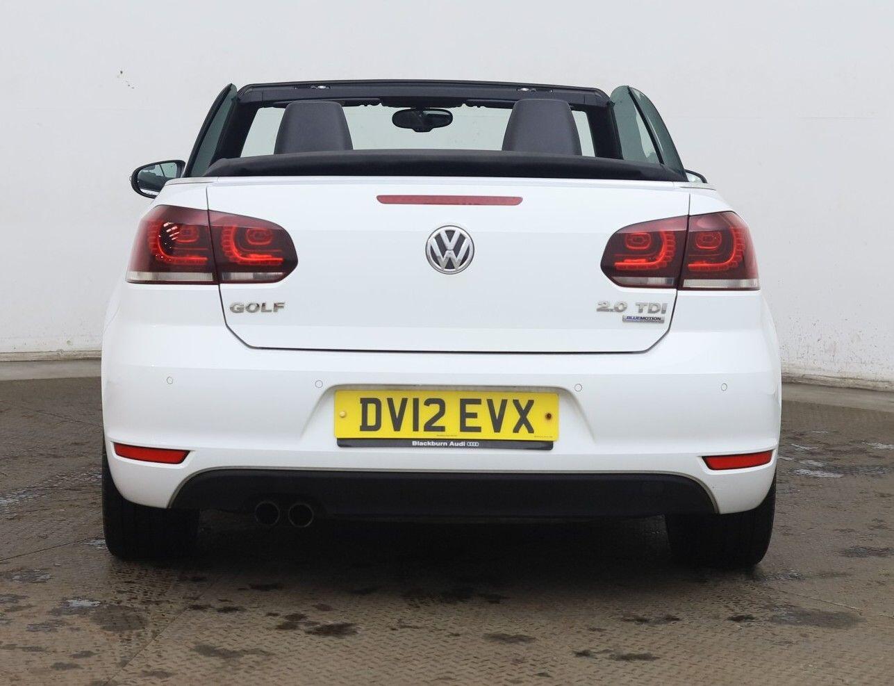 Volkswagen Golf 2012 - Cars