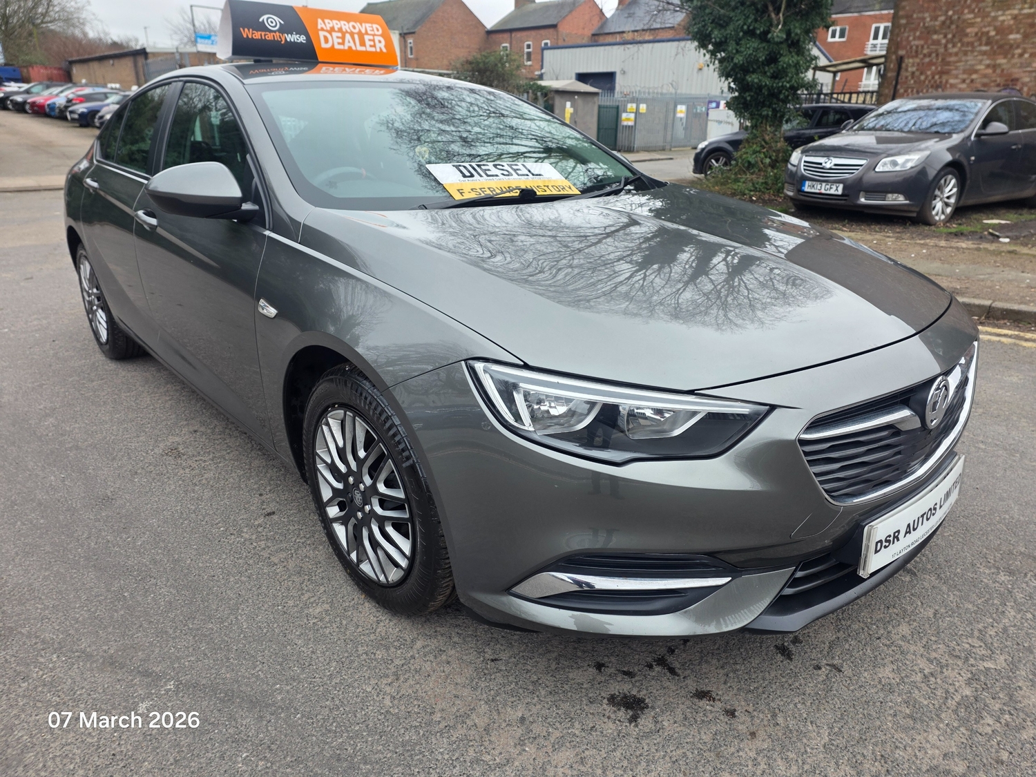 [ berth ]Vauxhall Insignia