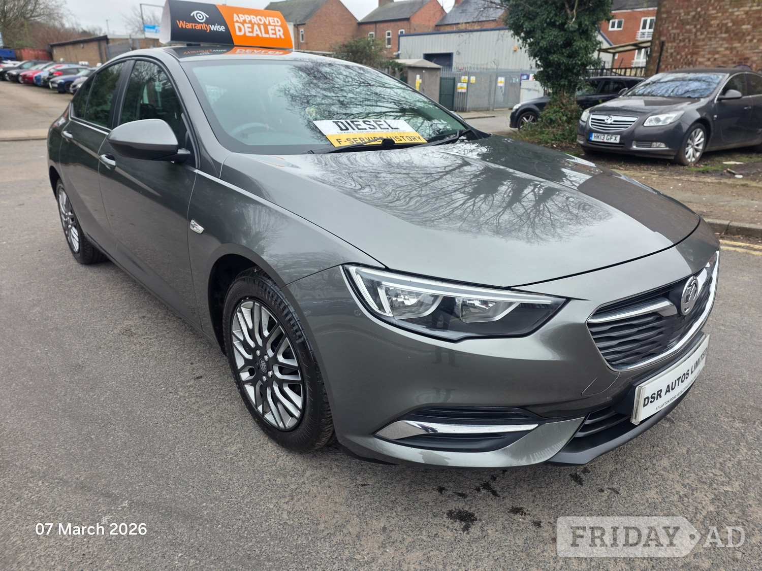 [ berth ]Vauxhall Insignia