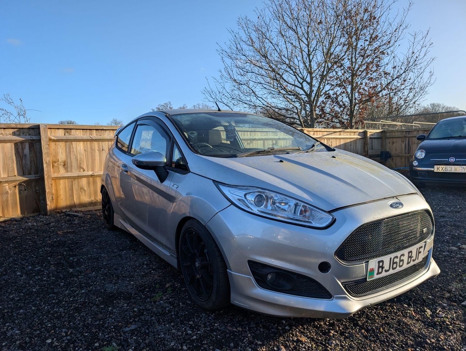 [ berth ]Ford Fiesta