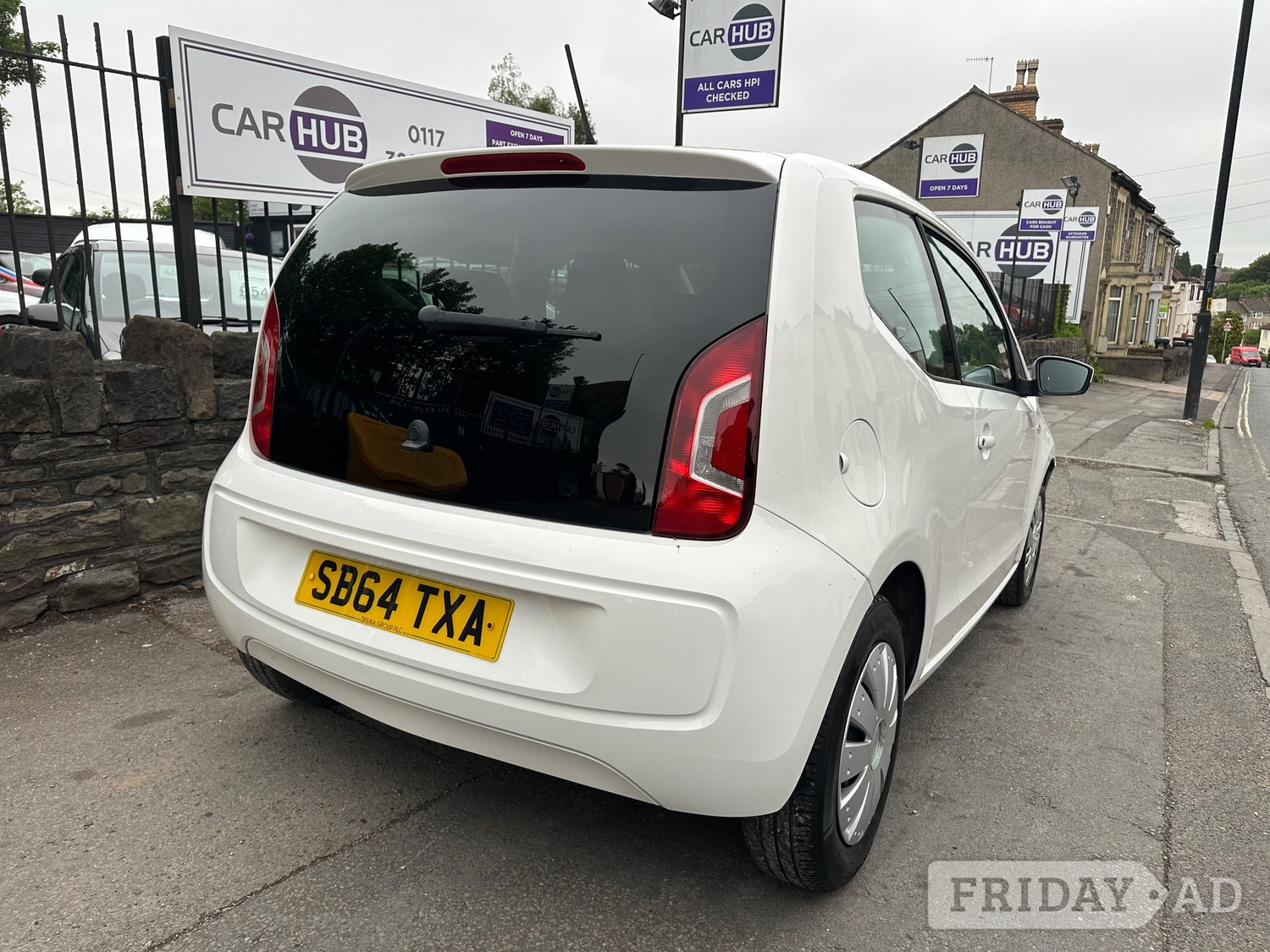 Volkswagen UP! 2014 - Cars