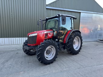 Massey Ferguson  (2018) Tractor