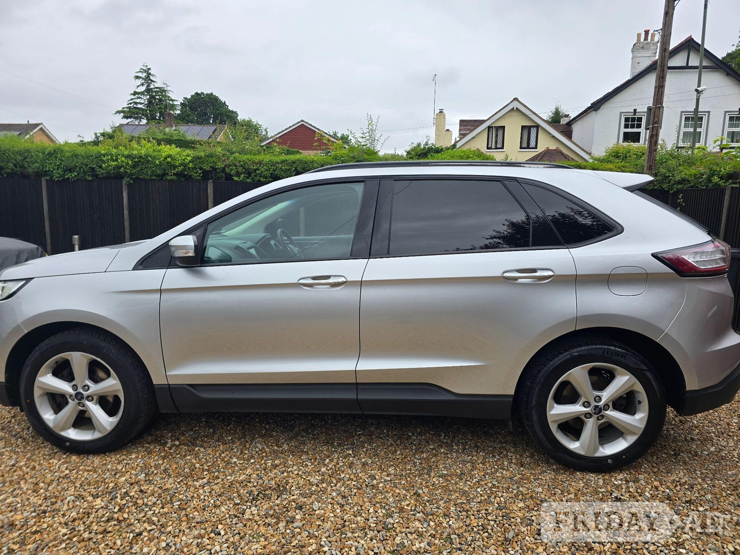 [ berth ]Ford Edge