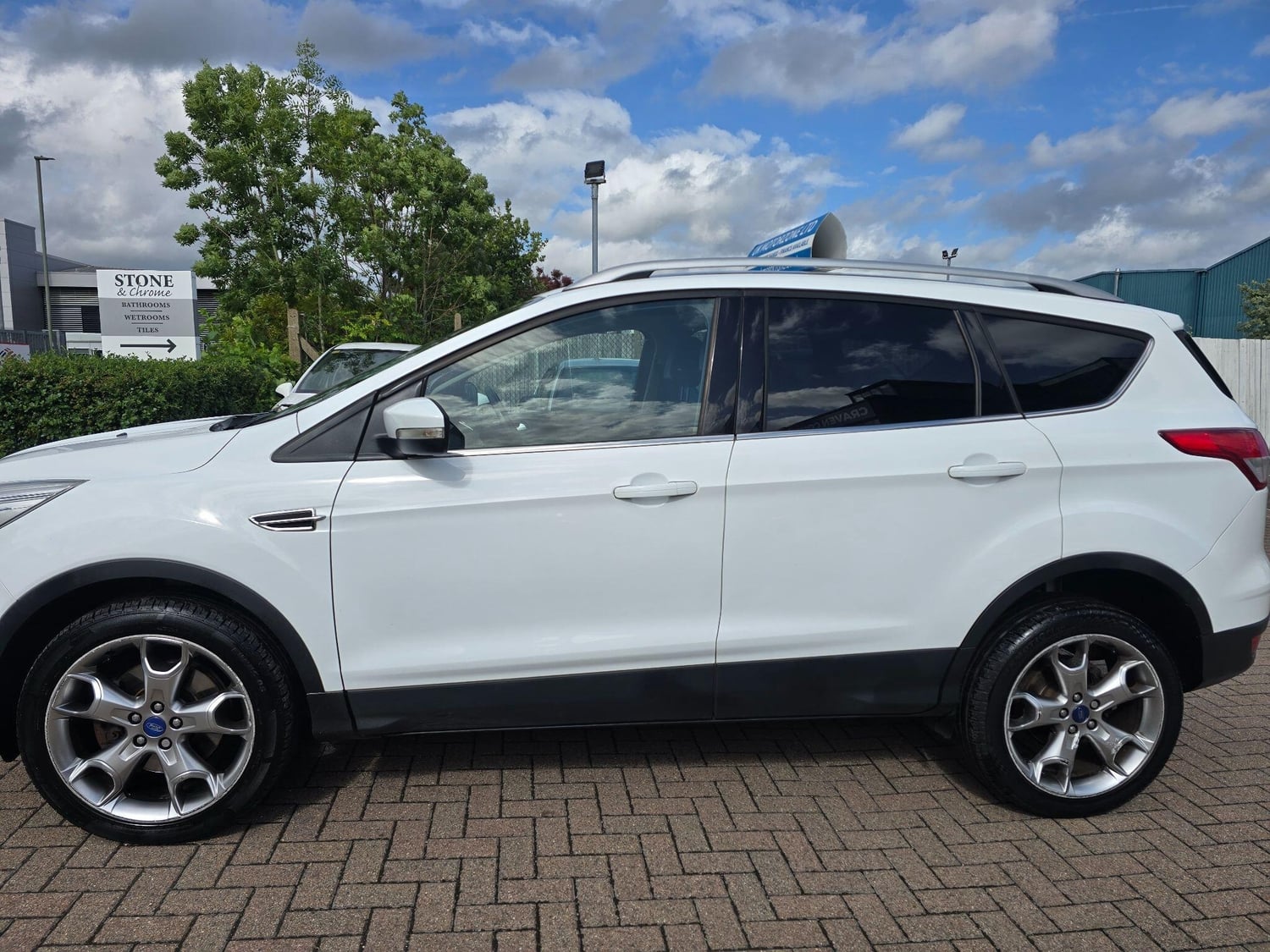 Ford Kuga 2016 - Cars in Camberley