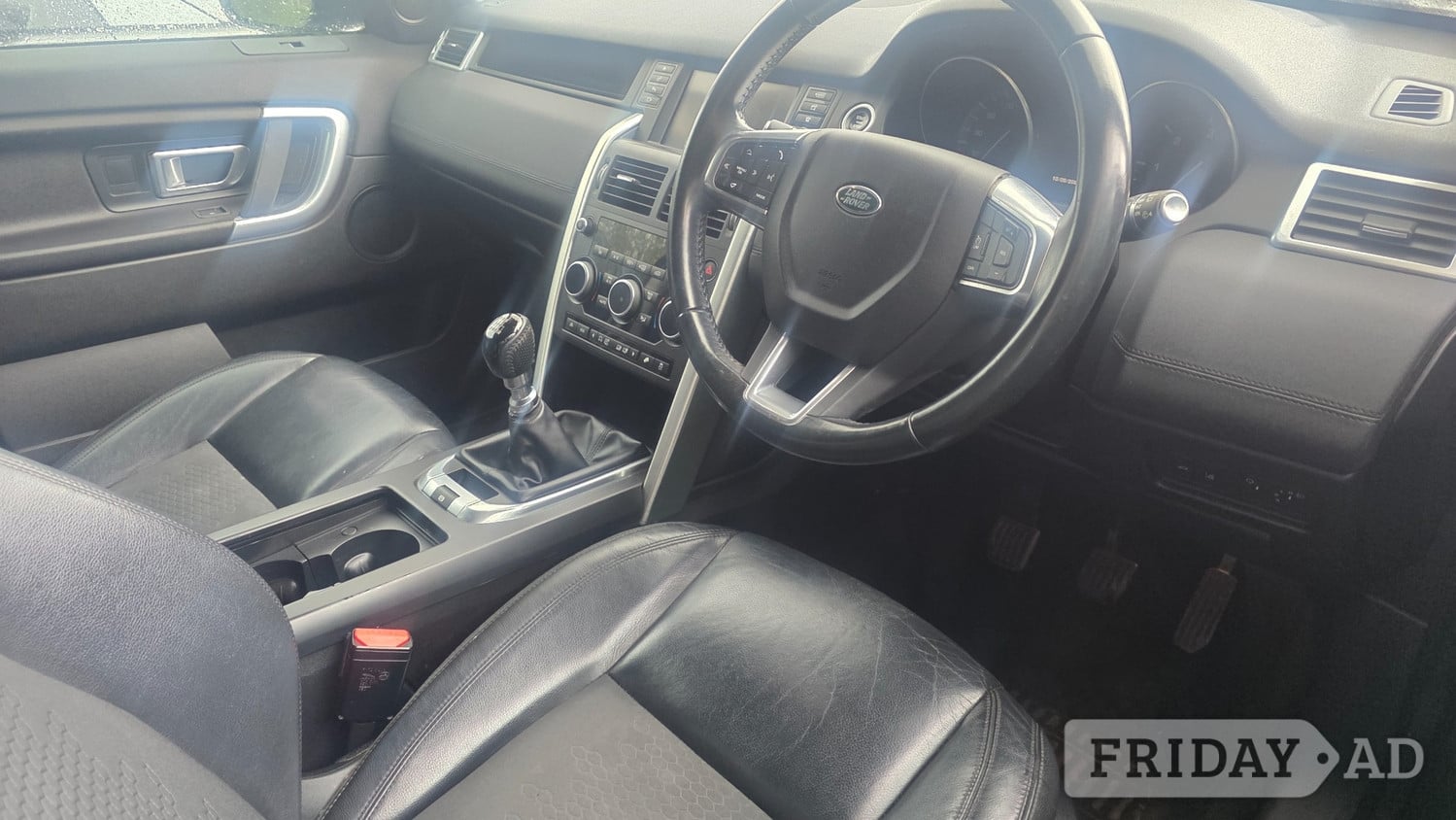 Land Rover Discovery Sport 2016 - Cars