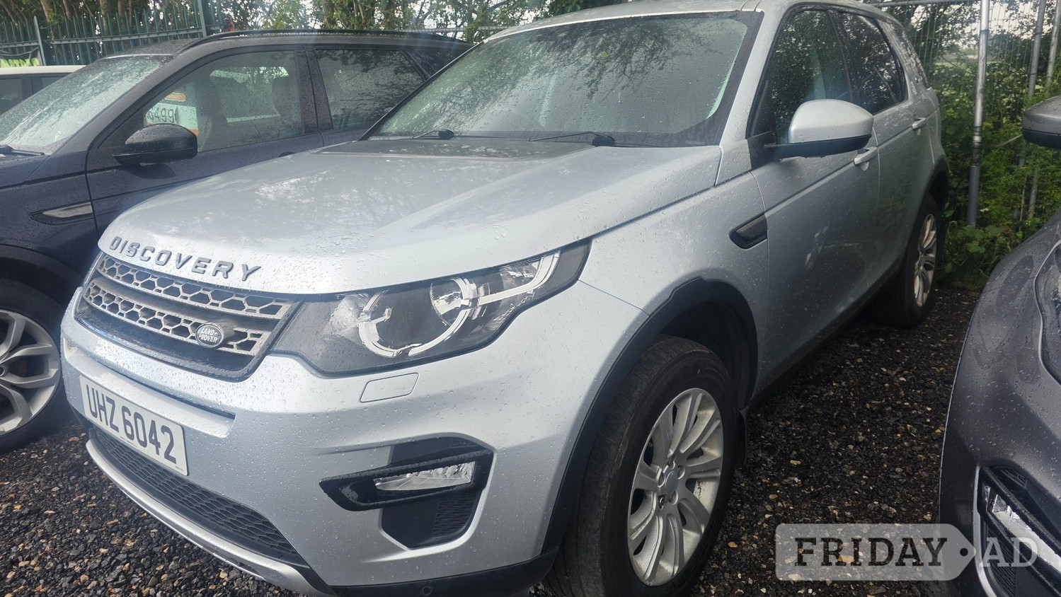 [ berth ]Land Rover Discovery Sport