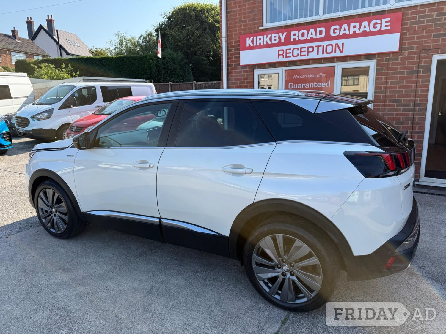 [ berth ]Peugeot 3008