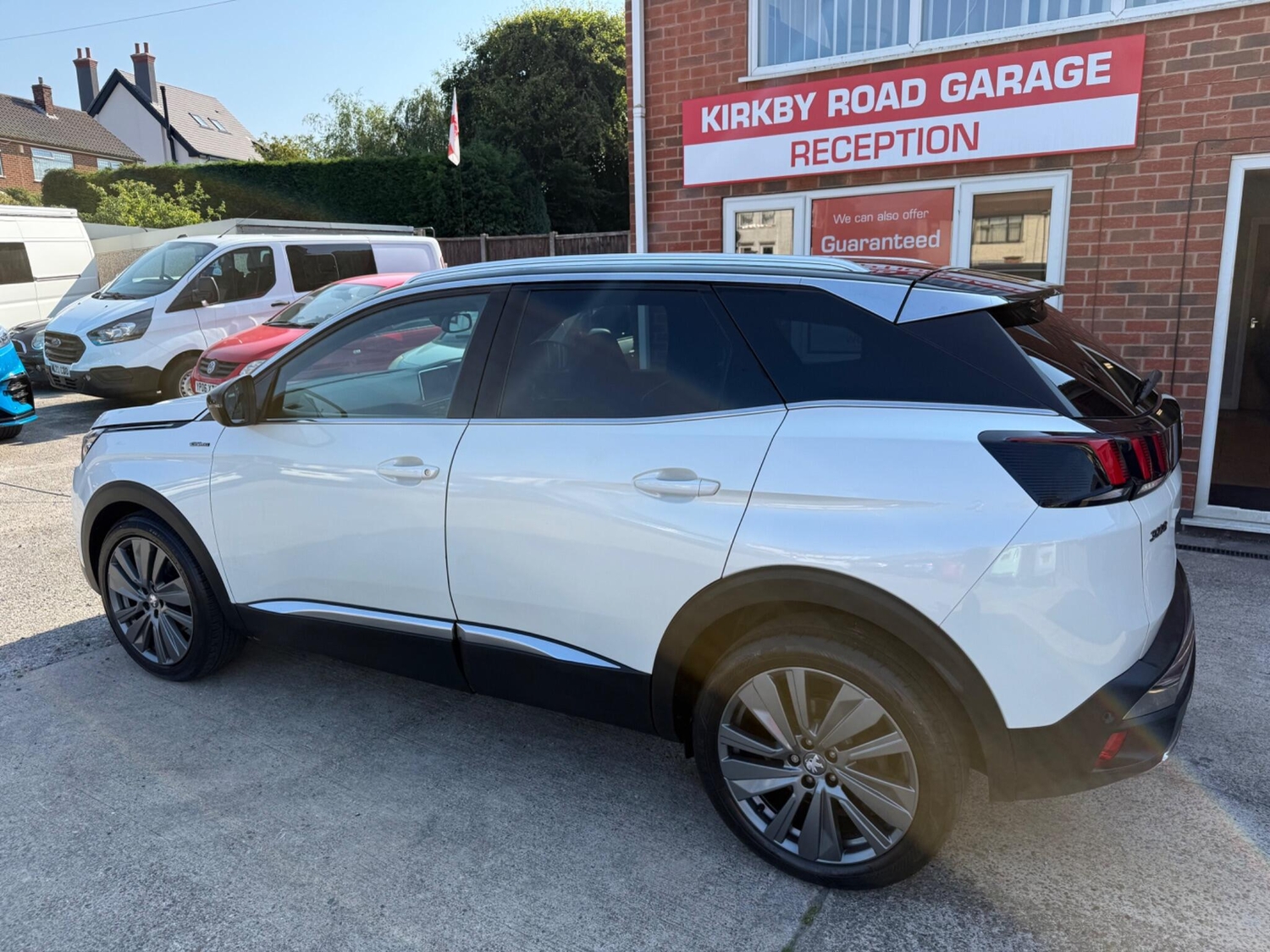 [ berth ]Peugeot 3008