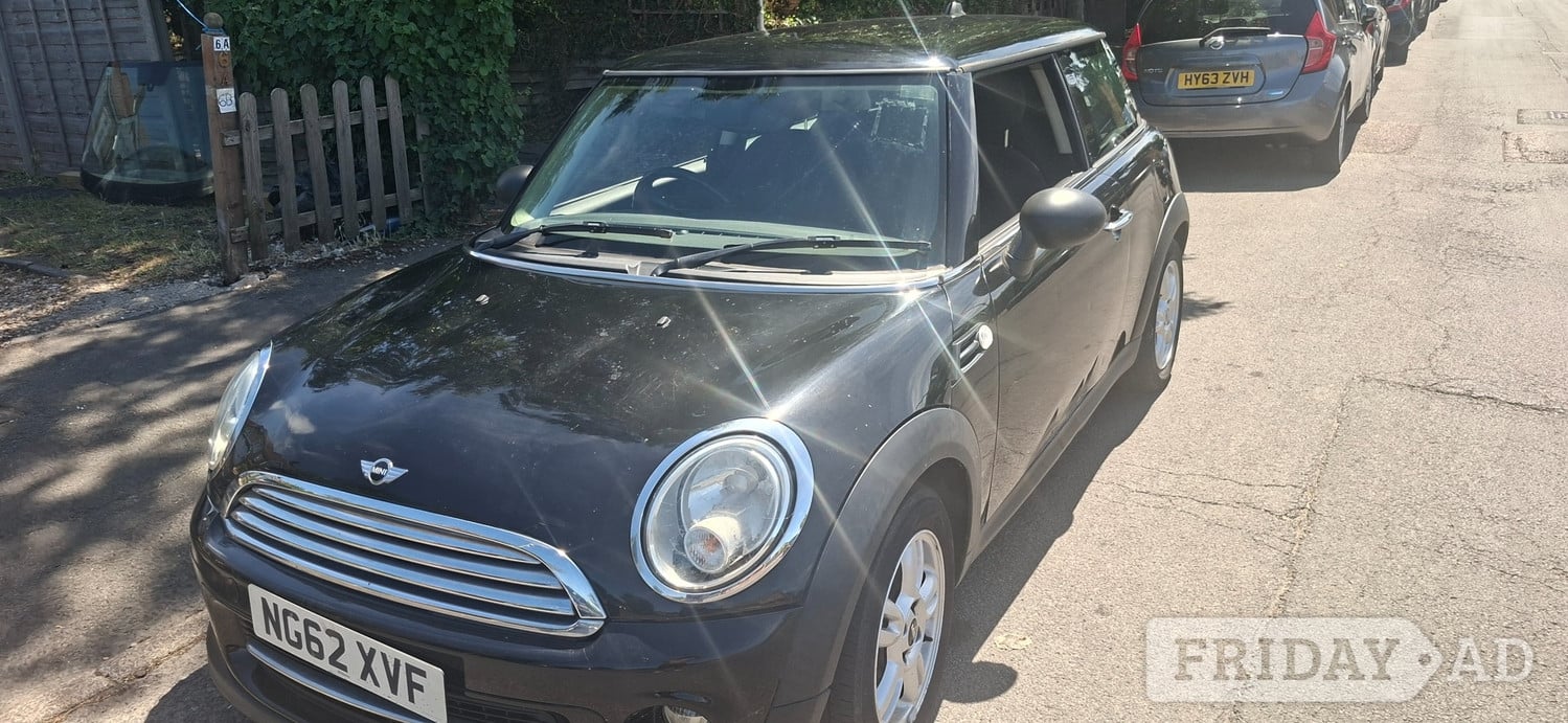 Mini Hatch 2012 in Sutton