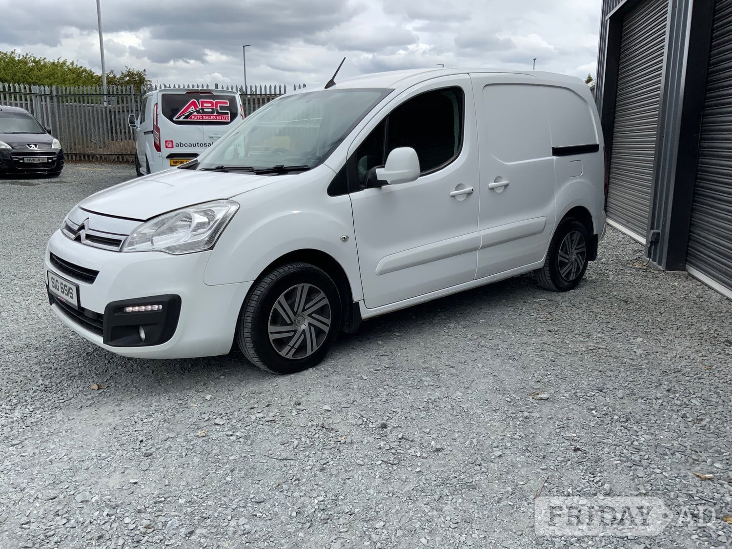 [ berth ]Citroen Berlingo