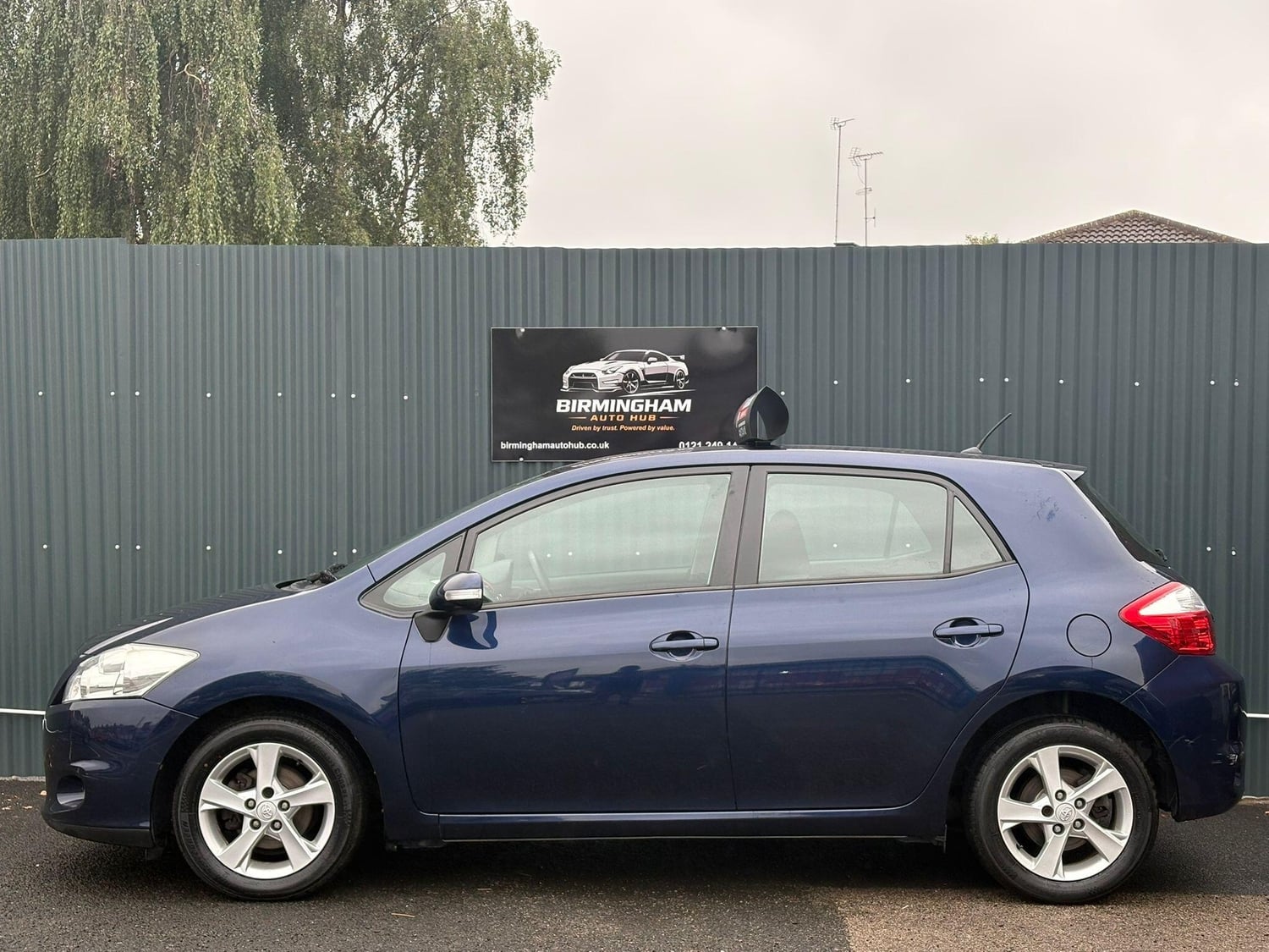 Toyota Auris 2010 - Cars in Birmingham