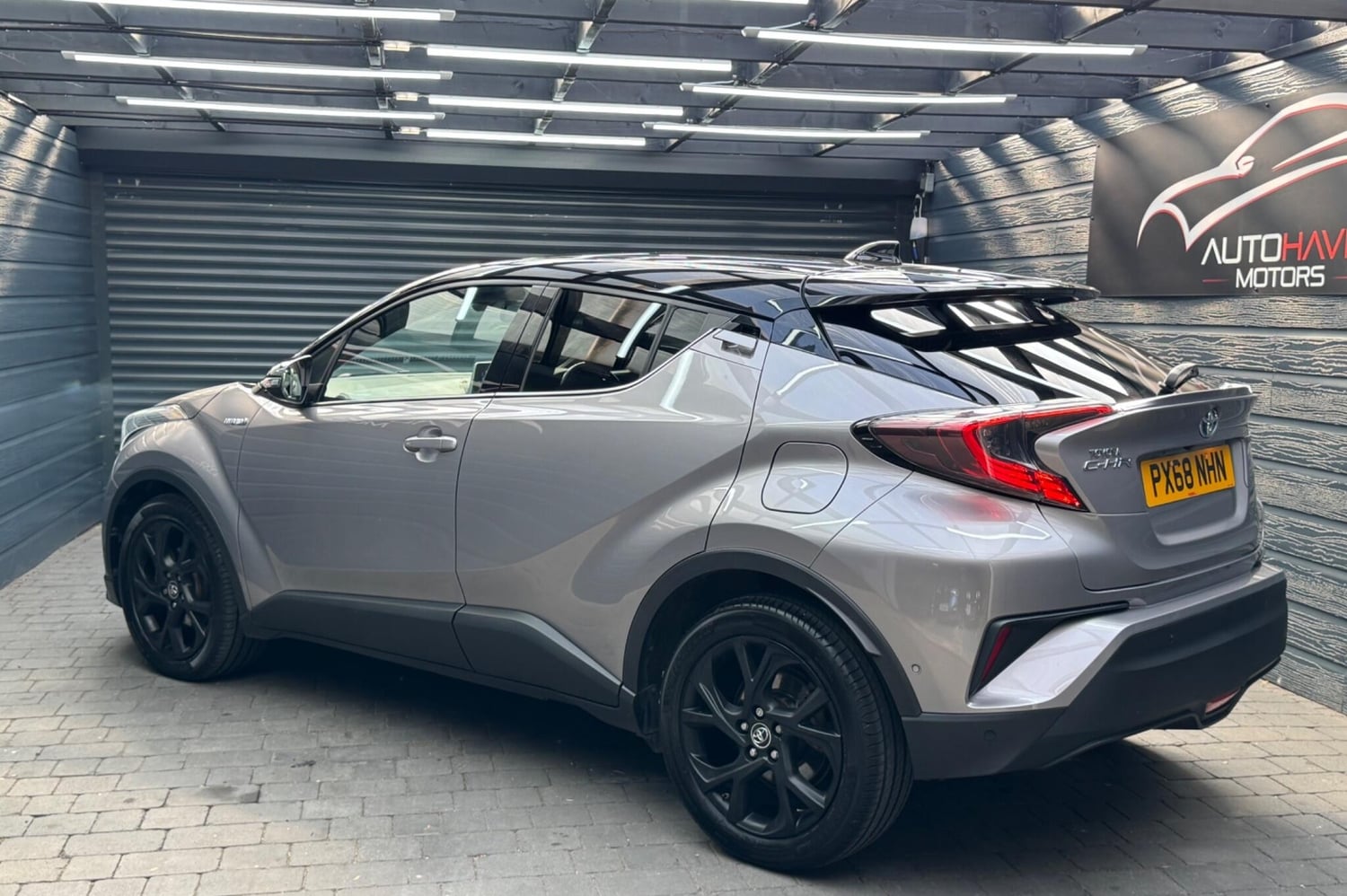[ berth ]Toyota C-HR