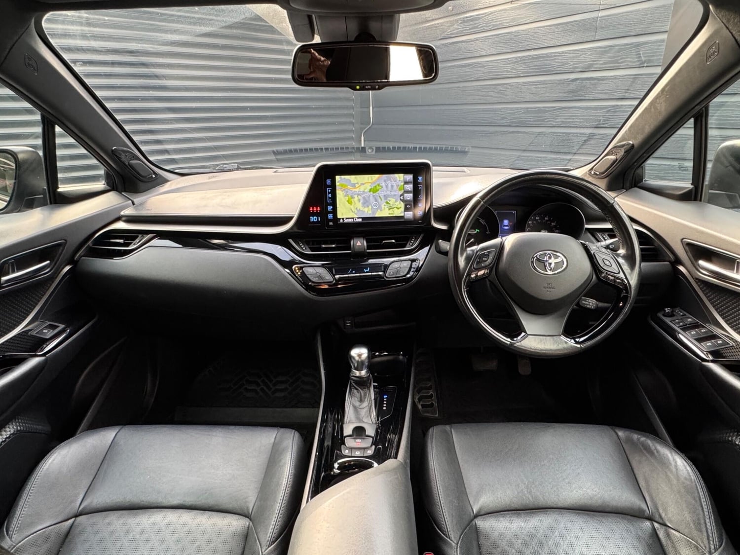 Toyota C-HR 2018 - Cars