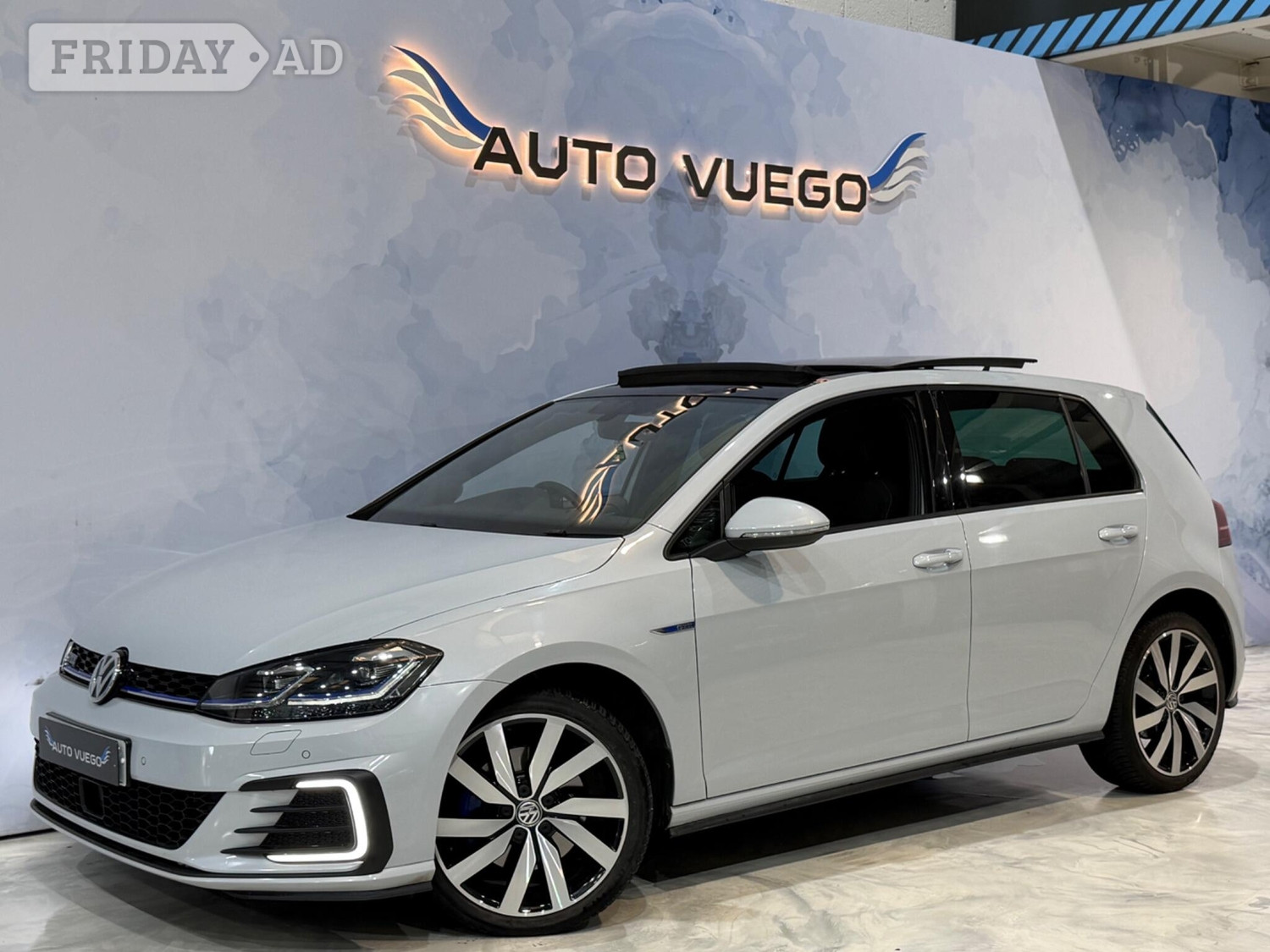 Volkswagen Golf 2017 in Uxbridge