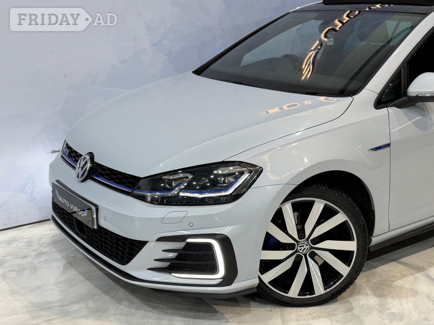 Volkswagen Golf 2017 - Cars