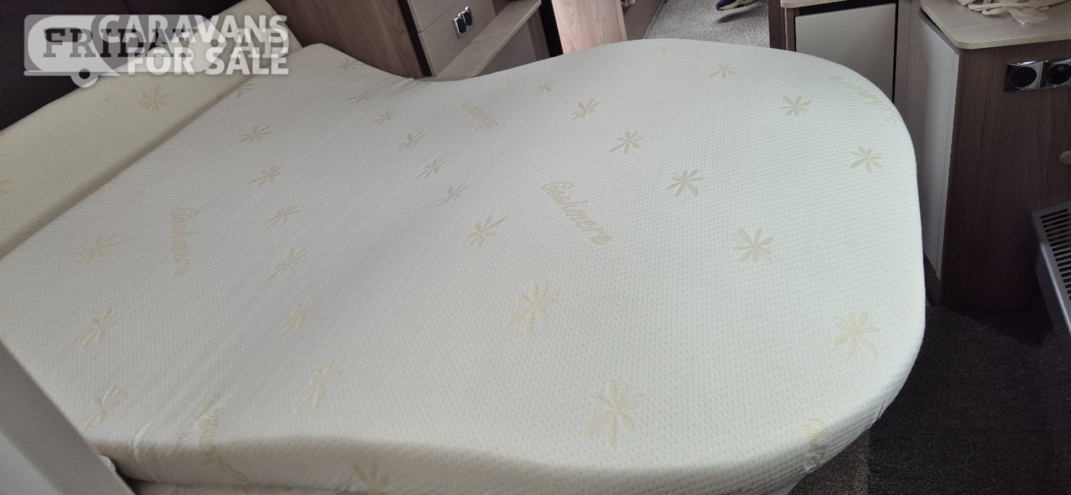 Swift Challenger 580 3" mattress topper made by Jonic in Swallow Nest