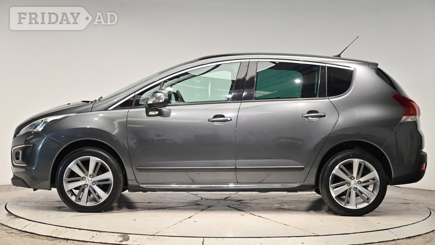 [ berth ]Peugeot 3008
