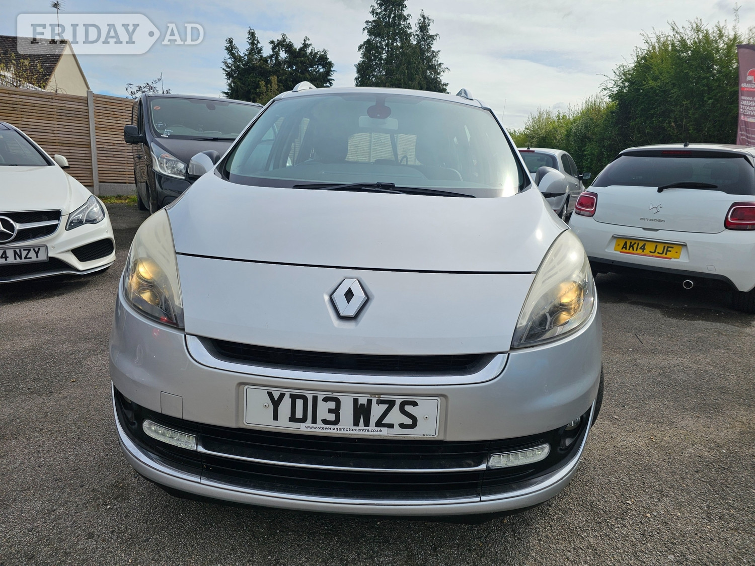 [ berth ]Renault Grand Scenic