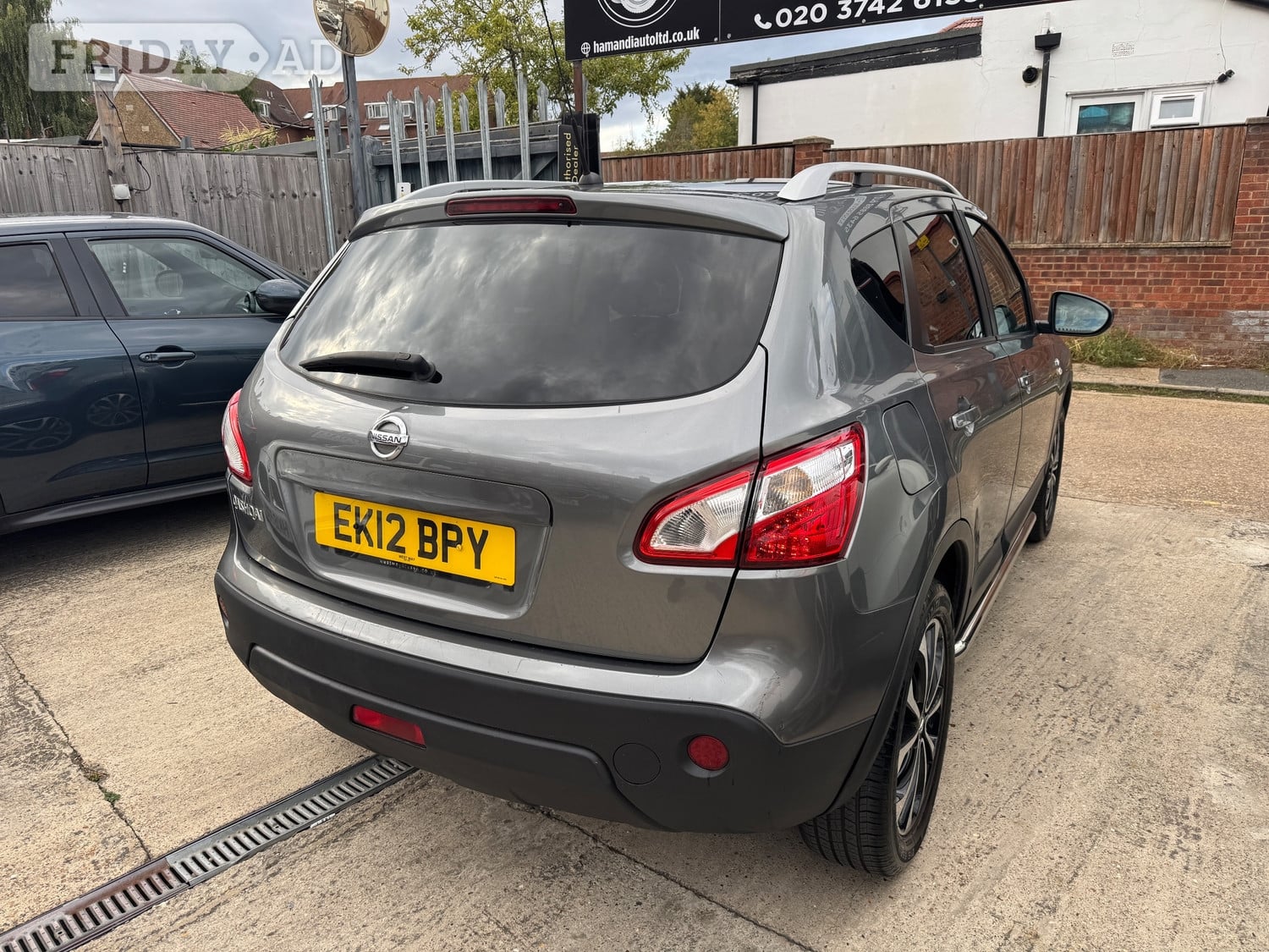 Nissan Qashqai 2012 - Cars