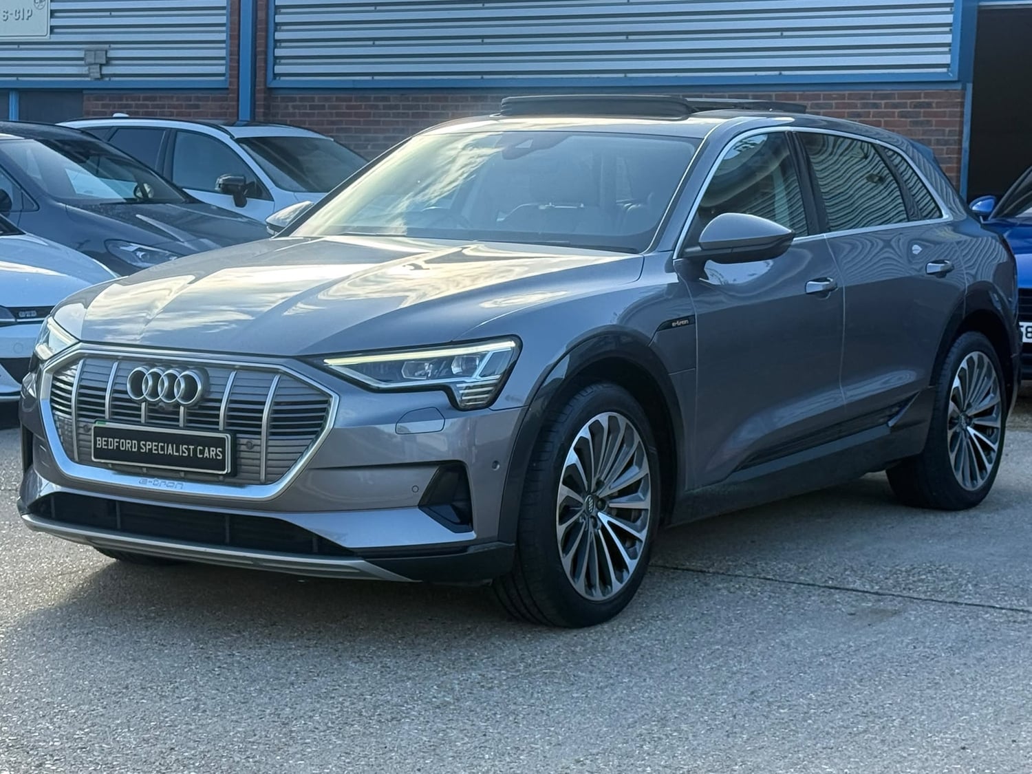 [ berth ]Audi e-tron