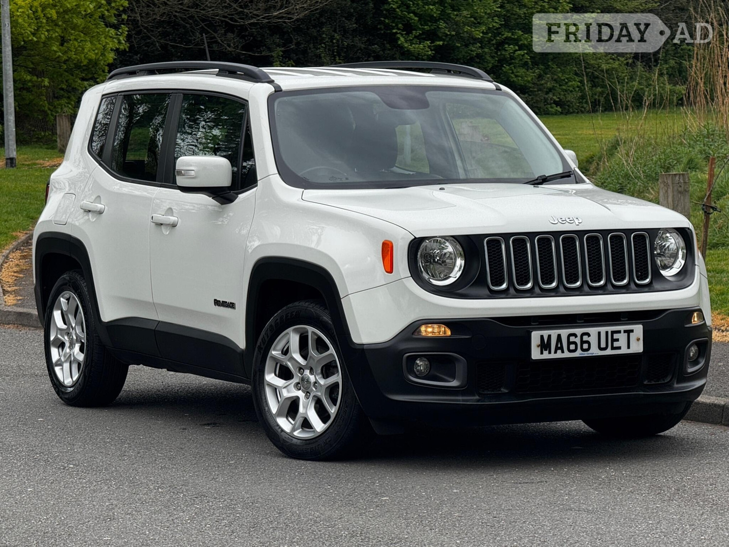 [ berth ]Jeep Renegade